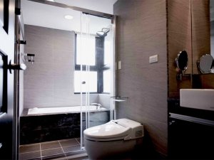 现代风浴室设计效果图 卫生间浴缸效果图